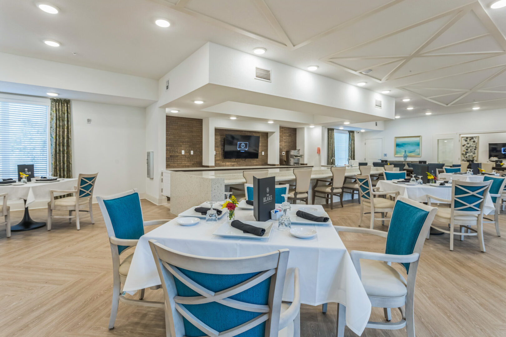 2430_County_Rd_210_St_Augustine_FL_32092_USA-Dining_room-IMG_1202